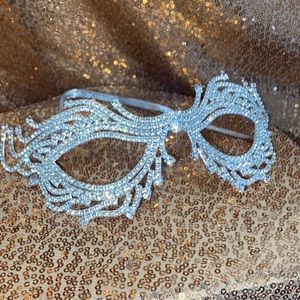 Rhinestone masquerade mask. Brand new, never been worn. Sparkles beautifully